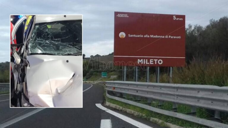 Incidente in autostrada nel Vibonese, auto si schianta in galleria