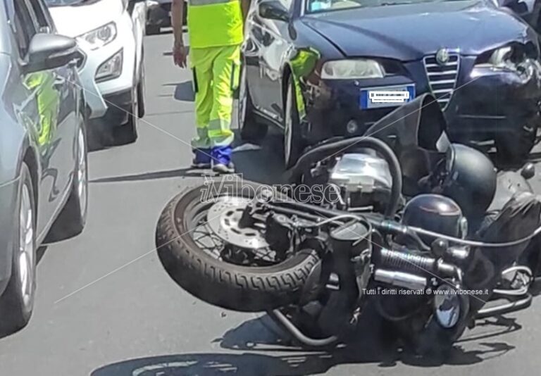 Incidente stradale a Pizzo, ferito un motociclista