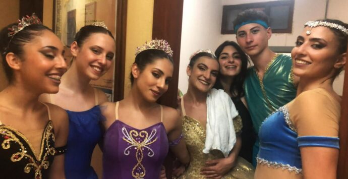 Vibo e Lamezia, primi posti e prestigiose borse di studio per gli allievi della scuola di danza Ruskaja