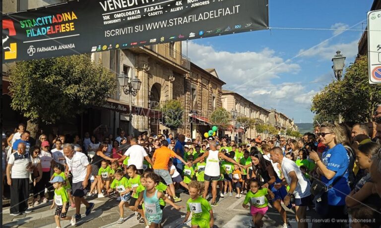 VII edizione della Stracittadina Filadelfiese: un successo tra impegno sociale e sport – Video