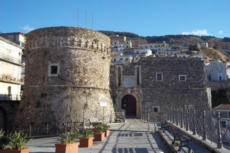 Al via “Profumi del Sud”, la prima edizione del Festival delle arti al Castello Murat di Pizzo