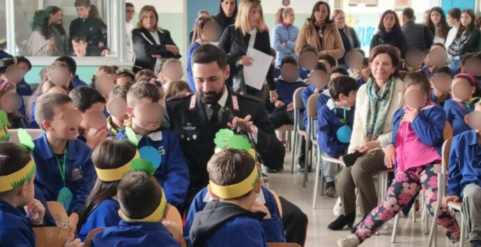 Rombiolo, i piccoli studenti celebrano la festa internazionale dell’albero