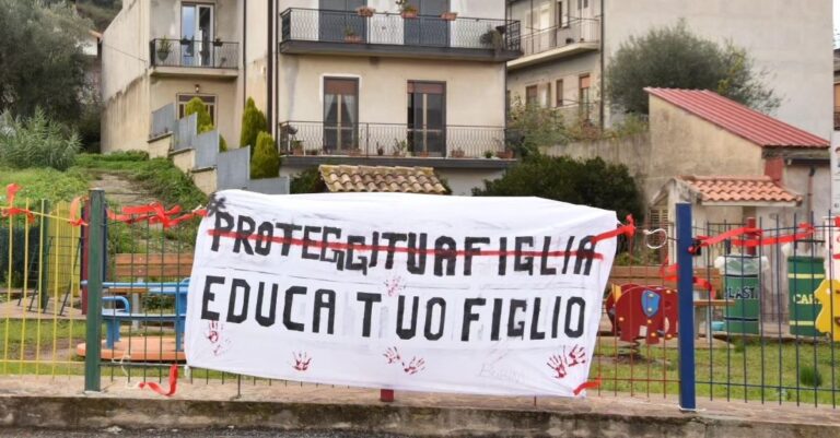 Sant’Onofrio, il Comune ordina di rimuovere uno striscione contro la violenza sulle donne