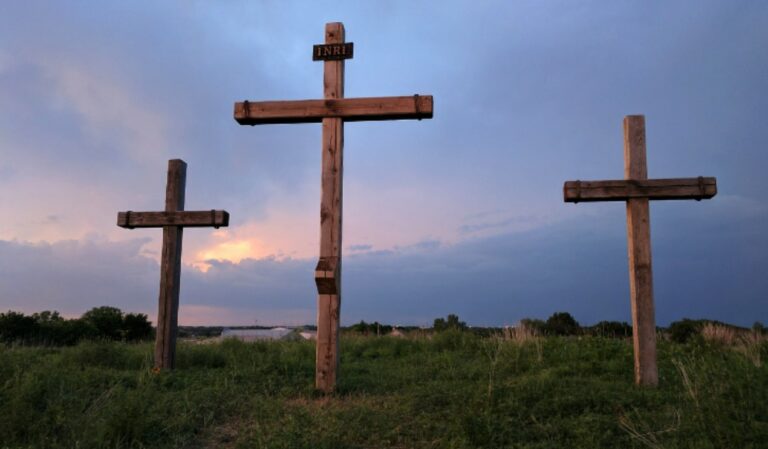 Venerdì Santo, a Limbadi tutto pronto per la Via crucis vivente