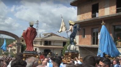 ‘Ncrinata di Dasà, la polizia fa sostituire i portantini e fra loro pure un consigliere comunale