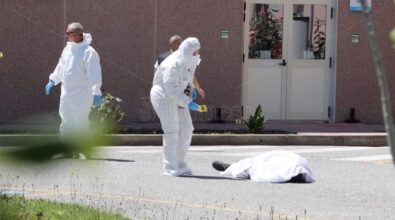 Insegue i ladri e ne uccide uno a coltellate: la ricostruzione degli inquirenti sull’omicidio a Reggio