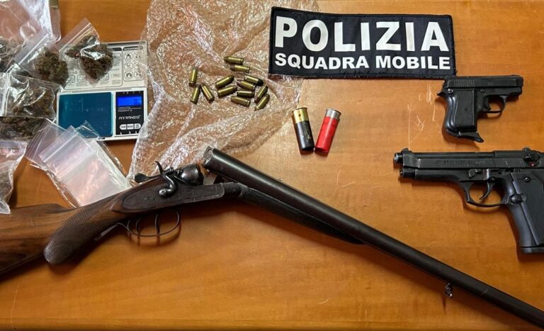 Stefanaconi: fucile e marijuana nel casolare, un arresto