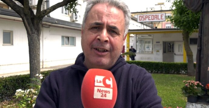 Scioglimento scongiurato a Nicotera, il sindaco: «Una prova difficile che ci rafforza. Ora alle urne più sereni» – Video