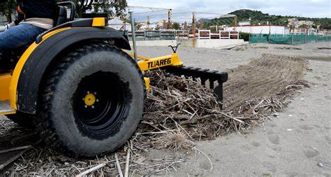 La Regione ribadisce il divieto di uso di mezzi meccanici per la pulizia delle spiagge