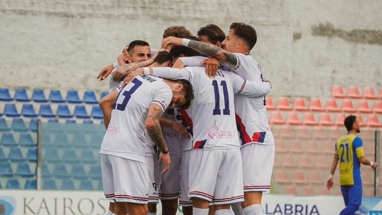 Serie D, quattro gol della Vibonese al Licata per chiudere la regular season