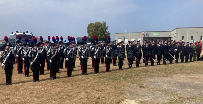 Limbadi bandiera di legalità nella festa per i 210 anni dell’Arma. Il colonnello Toti: «Le cose stanno cambiando» – Video