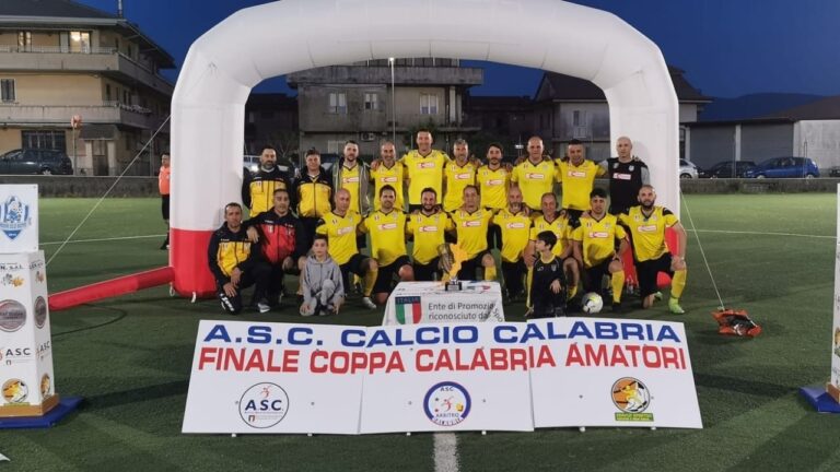 La Boys Marinate di Vibo Marina batte la Vigor Old Boys di S.Onofrio e si aggiudica la Coppa Calabria amatori