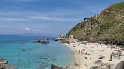 Estate a Parghelia, il Comune attiva un servizio di sorveglianza e salvataggio sulle spiagge insignite con la Bandiera blu