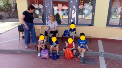 Tropea, asilo utilizzato come seggio elettorale ma poi non sanificato in tempo: bimbi costretti a tornare a casa