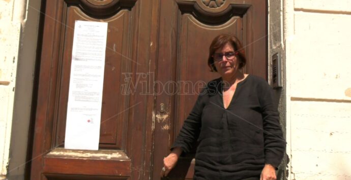 Soriano, Iannelli barricata nella Biblioteca calabrese: «Aggredita verbalmente dal sindaco che voleva cambiare le serrature» -Video