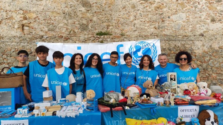 Unicef compie 50 anni: il Comitato vibonese festeggia con una “Passeggiata solidale” a Nicotera