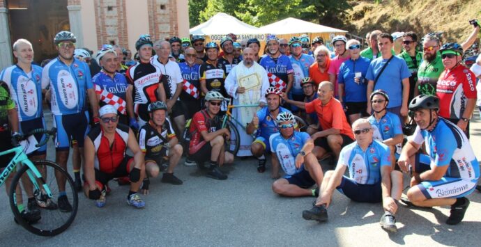 Mileto, grande partecipazione alla XVII edizione del bici-pellegrinaggio “Giro della Catena”