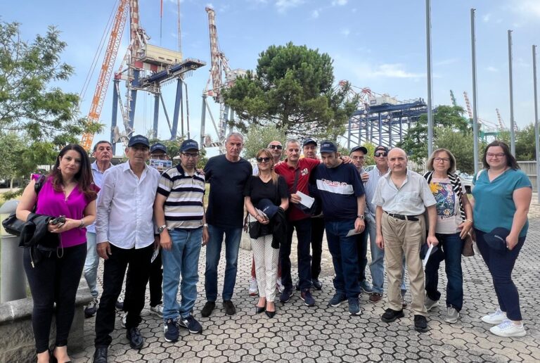 Limbadi, gli ospiti di Villa Arcobaleno in visita al porto di Gioia Tauro