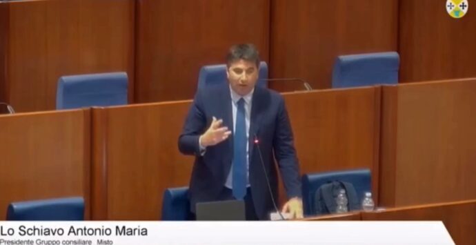 Lo Schiavo in Consiglio regionale: «L’ex statale 522 è una vergogna per l’intera Calabria» – Video