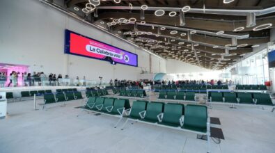 Aeroporto di Lamezia, inaugurati i nuovi gate. Prima si spendevano 19mila euro al mese per una tensostruttura