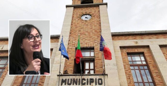 Comune Vibo, nominato l’assessore al Bilancio: è la docente dell’Unical Pina Puntillo