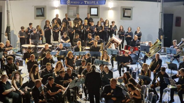 Tropea, terzo appuntamento estivo per l’Orchestra di fiati della città e il coro “Don Giosuè Macrì”