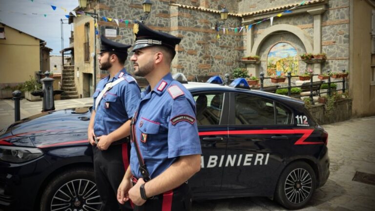 Arena, non paga la parcella all’avvocato e reagisce con le minacce al decreto ingiuntivo: divieto di avvicinamento