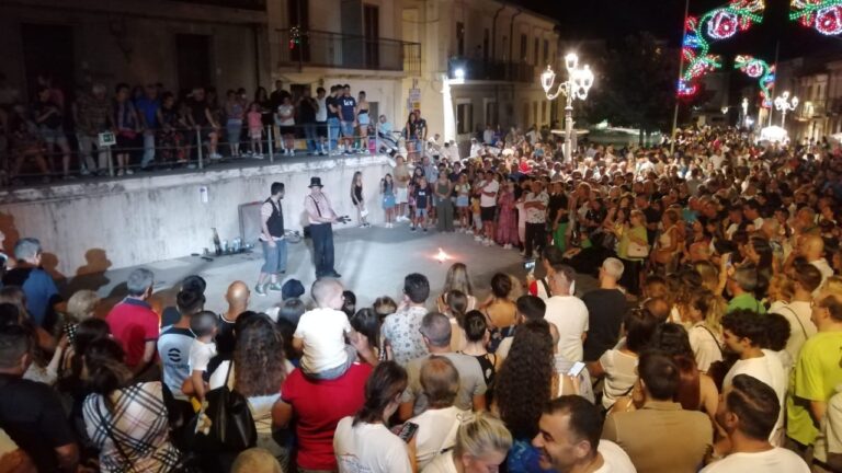 Successo per la Notte bianca di Sant’Onofrio: in tanti all’evento che ha tenuto il paese sveglio fino all’alba