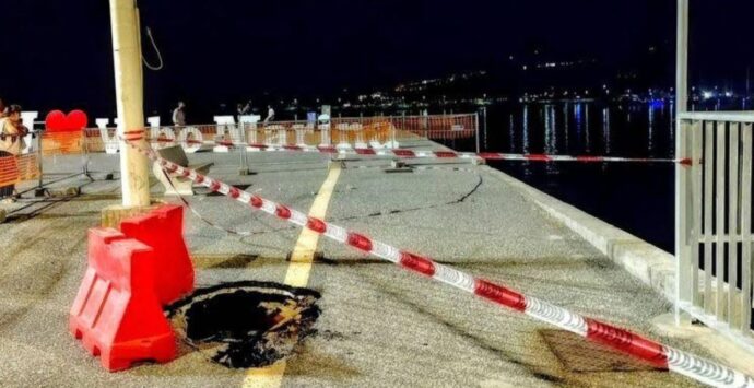 Vibo Marina, si apre una voragine sulla centrale banchina Fiume del porto