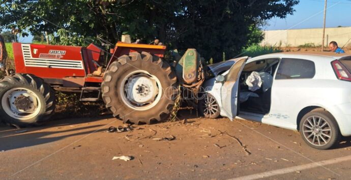 Incidente nel Vibonese, sulle strade del Monte Poro un’auto impatta contro un trattore: 2 feriti