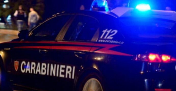 Gli tagliano la lingua dopo un brutale pestaggio: sconcertante episodio di violenza nella Locride