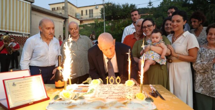 Zambrone: Daffinà festeggia i 100 anni di Michele Tripodi, figura storica della politica locale