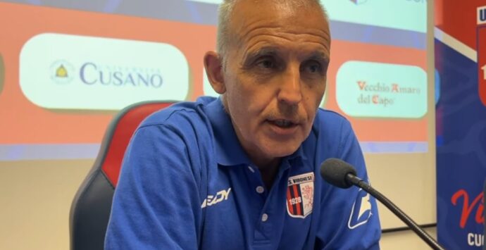 La Vibonese si prepara al campionato, mister Facciolo: «Gruppo attento e desideroso di stare in campo. Sono fiducioso»