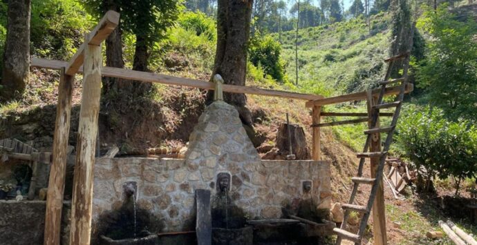 Pizzoni, tornano alla luce le antiche fontane e rivelano tutto il loro splendore