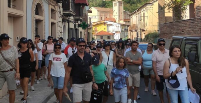 Pizzoni, grande successo per la prima giornata di trekking urbano nel centro storico