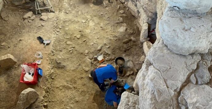 L’Università di Siena in campo a Filadelfia per un progetto di ricerca internazionale nel sito archeologico di Castelmonardo