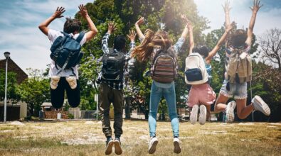 L’estate sta finendo ma non la voglia di vacanze: nel 2025 un “super ponte”, ecco tutte le date da segnare