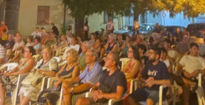 Nuovo cinema Paradiso fa il pieno a Bivona: un successo per la rassegna Ti porto al cinema della Pro Loco di Vibo Marina