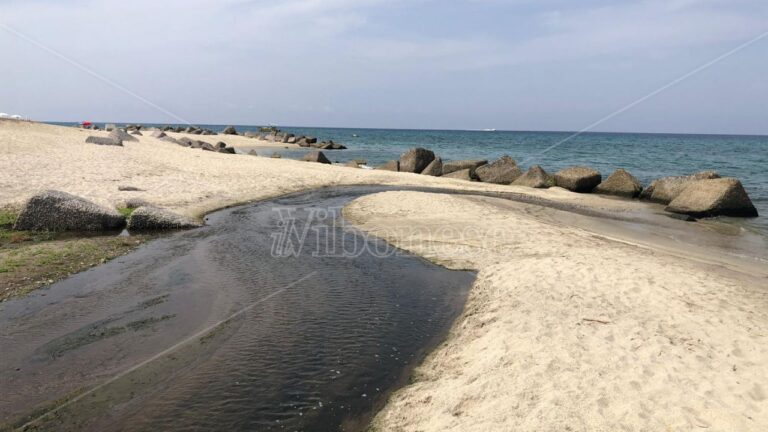 Check Sant’Anna: alle 15 la portata del torrente era aumentata ma senza fogna a cielo aperto – VIDEO