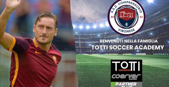 La scuola calcio dell’ottavo re di Roma in Calabria: siglato accordo tra Comprensorio Vibonese e Totti soccer academy