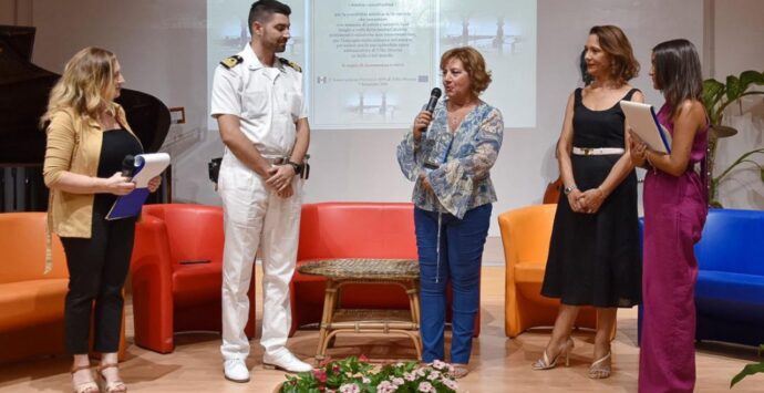 Vibo Marina, il Premio Porto Santa Venere celebra l’identità e le eccellenze della comunità costiera: ecco tutti i riconoscimenti – Video