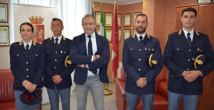 Vibo, il questore Ruperti ha presentato tre nuovi funzionari di polizia: Pinti (Squadra mobile), Sapienza (Personale) e Scagliola (Digos) – VIDEO