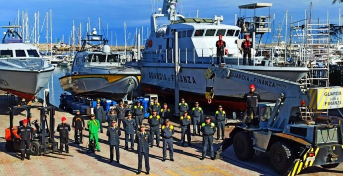 Vibo Marina e la Guardia di finanza: un legame lungo 50 anni che ha dato centralità al porto