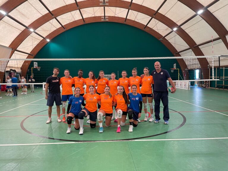 Volley: dopo il successo a Gioia Tauro, tutto pronto per l’esordio in casa della Todosport contro l’Elio Sozzi