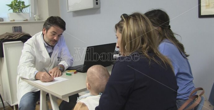 I medici del Gemelli di Roma una volta al mese nel Vibonese: il miracolo della solidarietà prende forma a Filadelfia – VIDEO