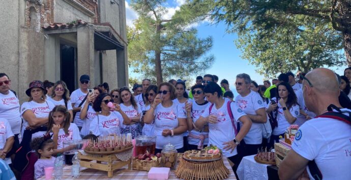 Ottobre in rosa a Motta Filocastro: successo per la giornata dedicata alla prevenzione del tumore al seno con screening gratuiti