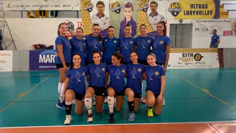 Pallavolo femminile, la Lory Volley Pizzo trionfa nel derby contro la Todosport Vibo Valentia