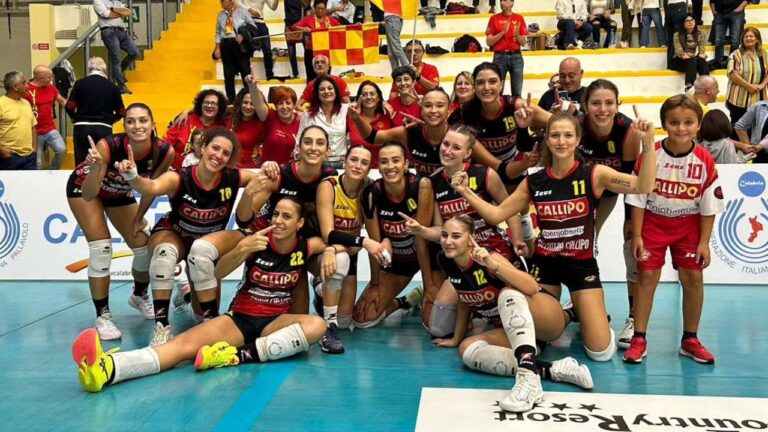 Pallavolo, la Tonno Callipo conquista la Supercoppa del Sud: le giallorosse battono Napoli in finale