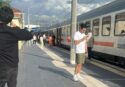 Ancora disagi per chi viaggia in treno verso la Calabria: stavolta è colpa di un albero, fermo un Intercity diretto a Reggio