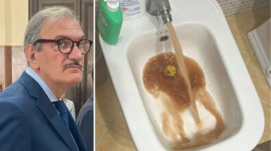 Il sindaco Romeo ammette che a Vibo l’acqua non è potabile ma le bollette continuano ad arrivare: l’insostenibile leggerezza della verità